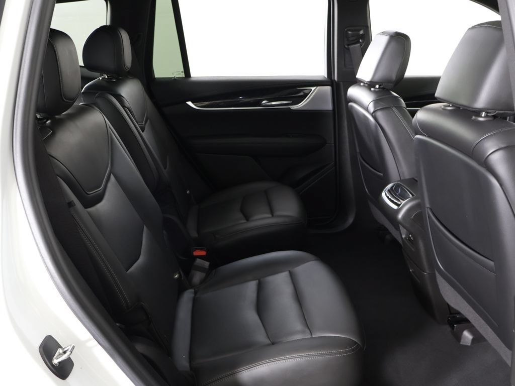 Used 2023 Cadillac XT6 Premium Luxury AWD/4WD image 42