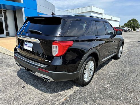 Used 2022 Ford Explorer King Ranch w/ Premium Technology Package AWD/4WD image 8
