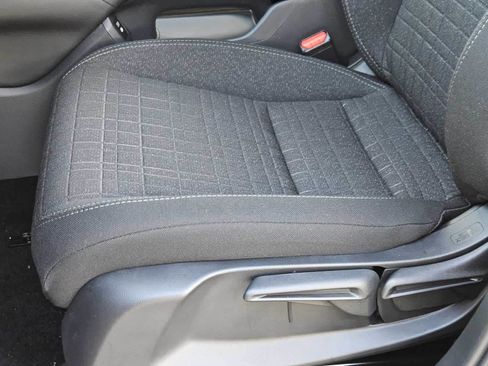 New 2026 Honda HR-V LX image 9