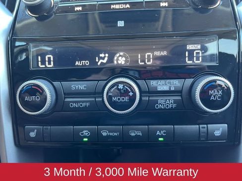 Used 2020 Subaru Ascent Limited w/ Technology Package AWD/4WD image 4