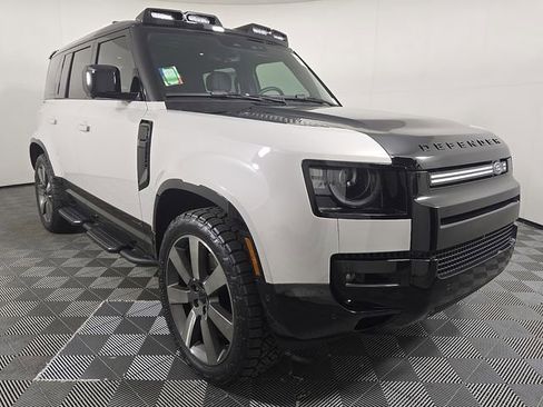 New 2026 Land Rover Defender 110 X AWD/4WD image 4