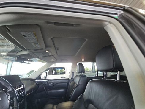 Used 2024 INFINITI QX80 Luxe AWD/4WD image 13