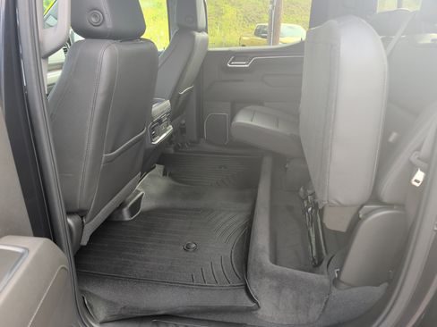 Used 2022 GMC Sierra 1500 SLT w/ SLT Convenience Package AWD/4WD image 14