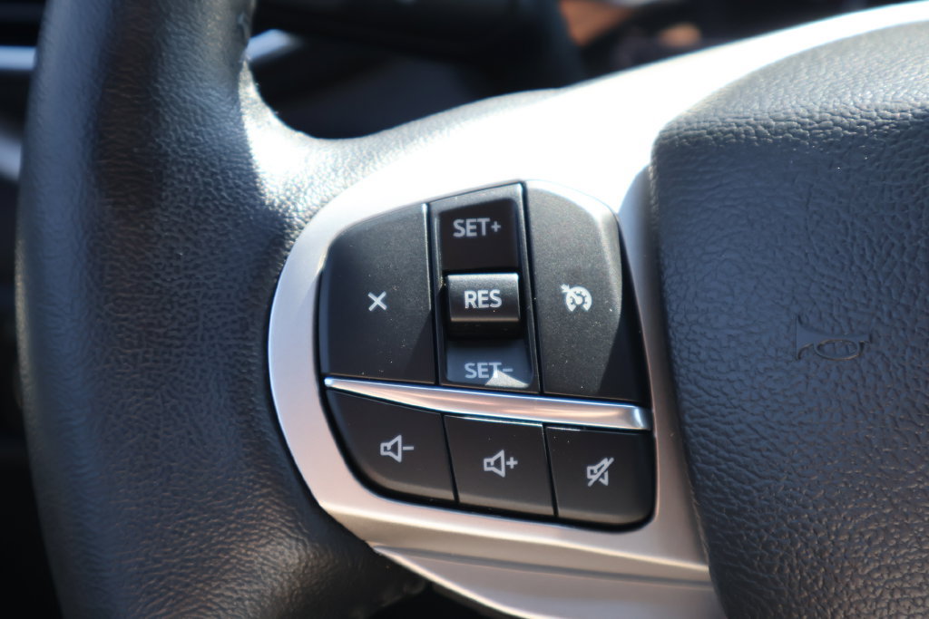 Used 2023 Ford Explorer XLT w/ Equipment Group 202A AWD/4WD image 8