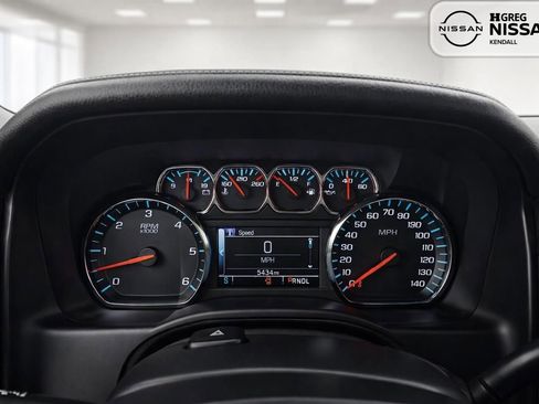 Used 2019 Chevrolet Tahoe LT w/ Luxury Package RWD image 10