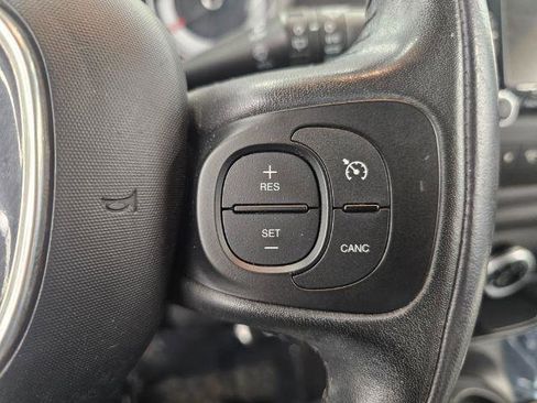 Used 2017 FIAT 500L Trekking FWD image 13