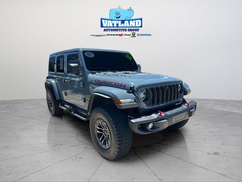 Used 2024 Jeep Wrangler Unlimited Rubicon AWD/4WD image 7