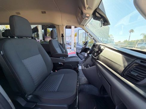 Used 2021 Ford Transit 350 XLT RWD image 7