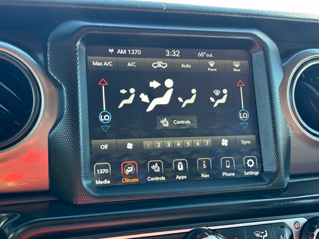 Used 2023 Jeep Gladiator Sport AWD/4WD image 22