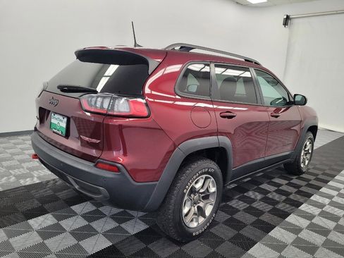 Used 2019 Jeep Cherokee Trailhawk AWD/4WD image 9