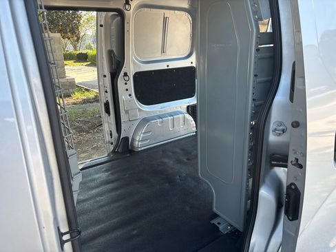 Used 2020 Nissan NV200 SV image 30