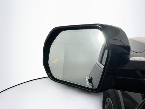 Used 2023 Toyota Tundra Limited image 16