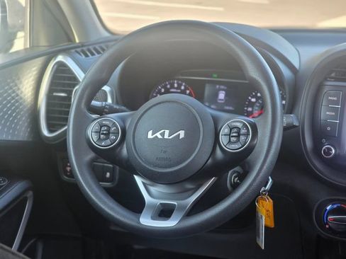 Used 2022 Kia Soul LX w/ Technology Package FWD image 18