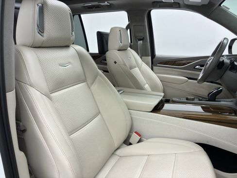 Used 2023 Cadillac Escalade Sport Platinum image 59