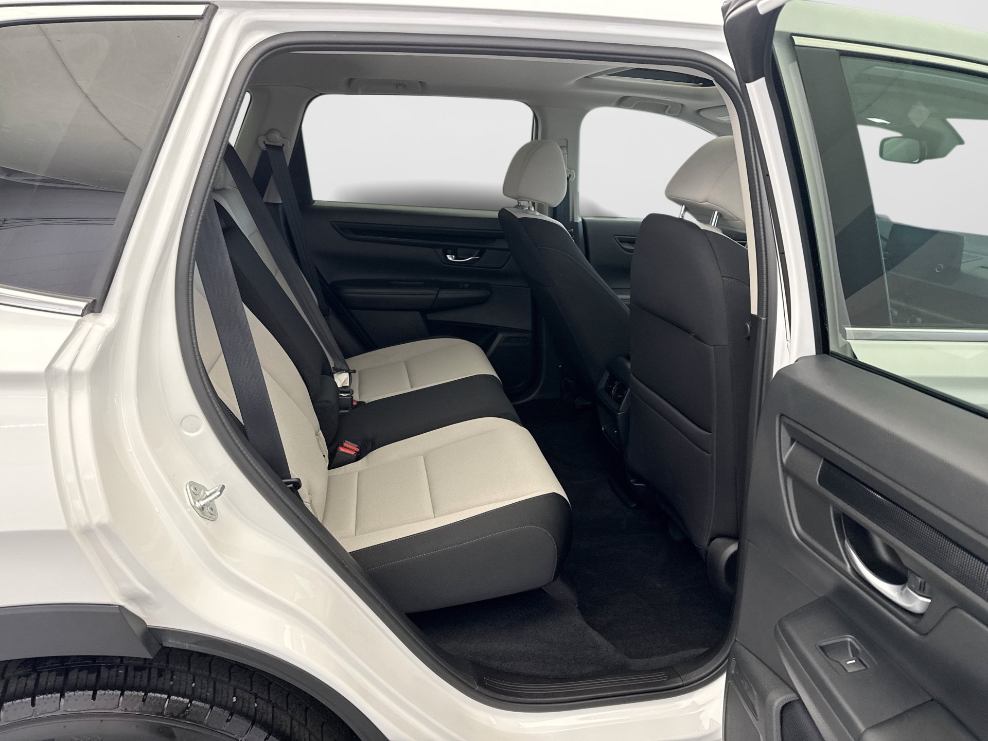 Used 2024 Honda CR-V EX image 18