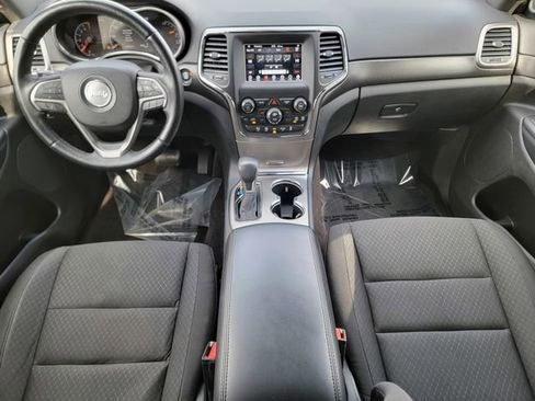 Certified 2018 Jeep Grand Cherokee Laredo image 26