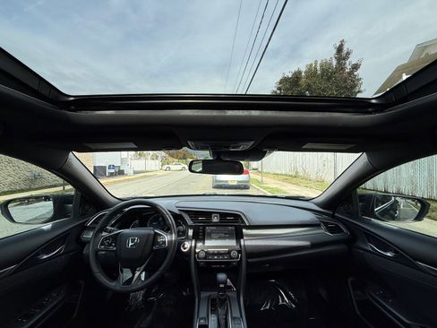 Used 2019 Honda Civic EX image 32