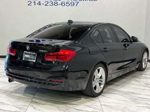 Used 2018 BMW 320i Sedan w/ Sport Package image 6