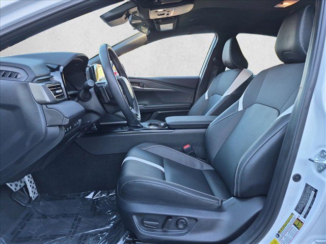 Certified 2025 Toyota Camry SE FWD image 15