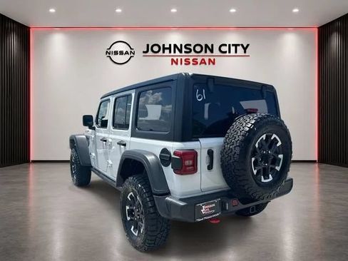Used 2025 Jeep Wrangler Unlimited Rubicon AWD/4WD image 7