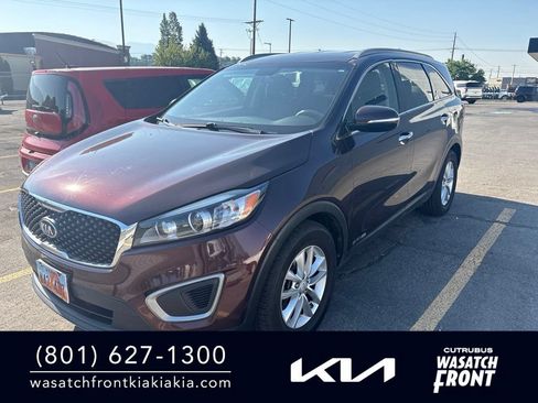 Used 2016 Kia Sorento LX AWD/4WD image 1