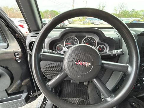 Used 2010 Jeep Wrangler Unlimited Sport w/ Trailer Tow Group AWD/4WD image 22
