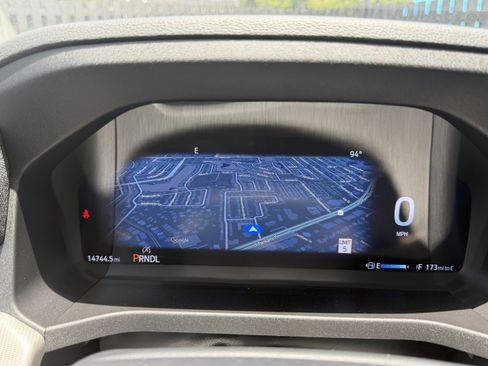 Used 2025 Ford Explorer Active RWD image 35
