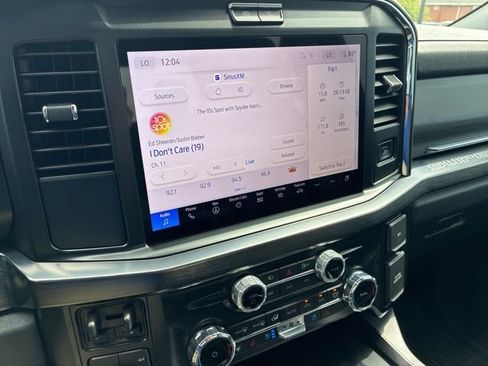 Used 2025 Ford F250 Lariat w/ FX4 Off-Road Package AWD/4WD image 16