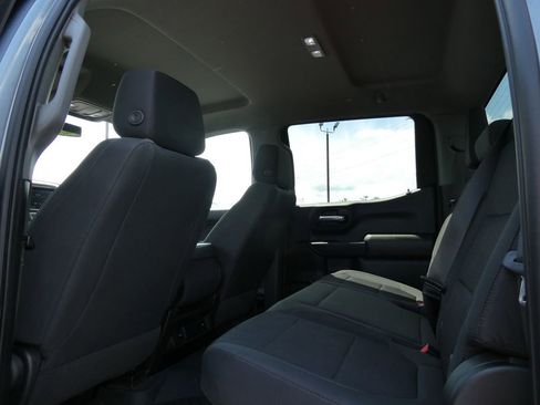 Certified 2022 Chevrolet Silverado 1500 Custom AWD/4WD image 17