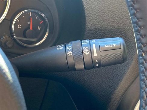 Used 2013 Jeep Wrangler Unlimited Sahara image 22