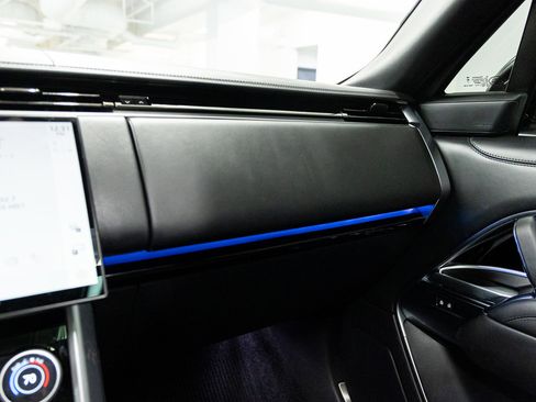 Used 2023 Land Rover Range Rover Autobiography image 29