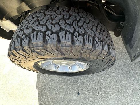 Used 2005 HUMMER H2 AWD/4WD image 14