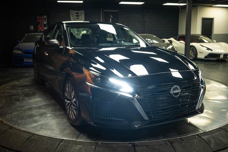 Used 2024 Nissan Altima 2.5 SV FWD image 5
