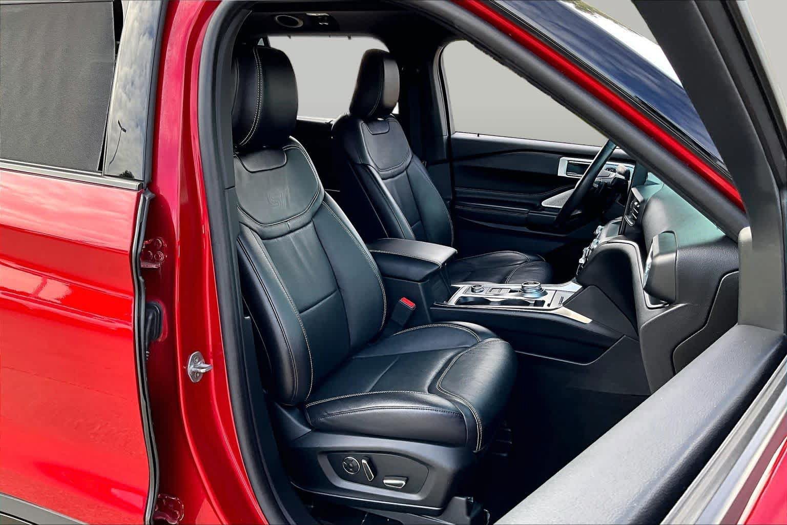 Used 2020 Ford Explorer ST w/ ST Street Pack AWD/4WD image 8