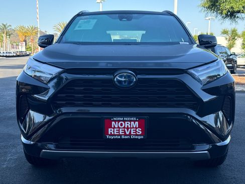 Certified 2024 Toyota RAV4 SE AWD/4WD image 4