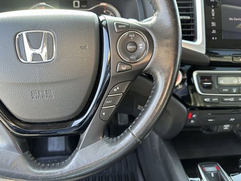 Used 2017 Honda Pilot Elite image 6