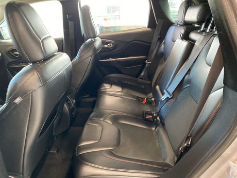 Used 2020 Jeep Cherokee Trailhawk w/ Comfort & Convenience Group image 26