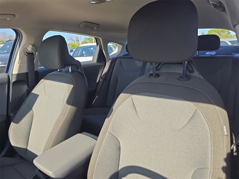 New 2025 Kia K4 LXS image 23