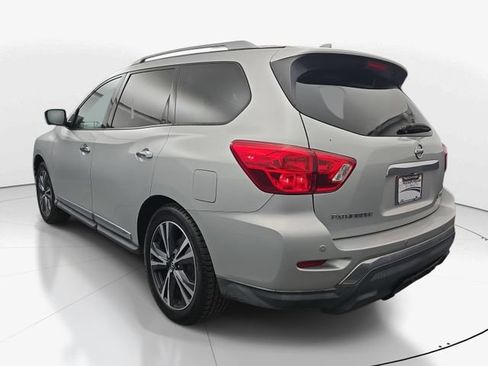 Used 2020 Nissan Pathfinder Platinum FWD image 8