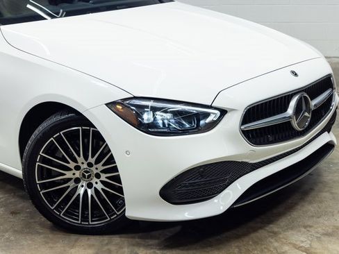 Used 2024 Mercedes-Benz C 300 4MATIC Sedan image 5