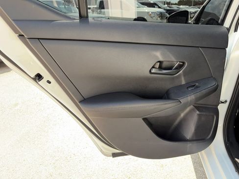 Certified 2025 Nissan Sentra S FWD image 23