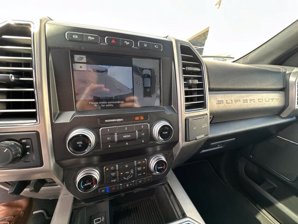Used 2019 Ford F350 Platinum w/ Platinum Ultimate Package AWD/4WD image 19