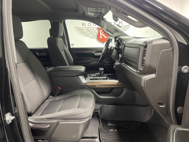 Used 2023 Chevrolet Silverado 1500 RST AWD/4WD image 22