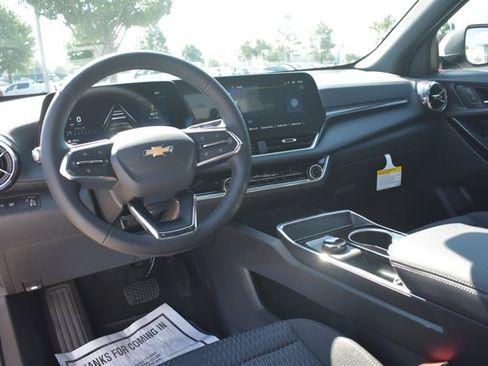 New 2027 Chevrolet Equinox LT FWD image 17