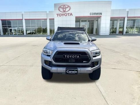 Used 2019 Toyota Tacoma TRD Sport AWD/4WD image 8