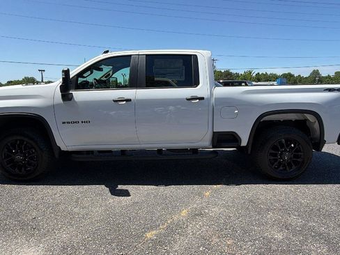 New 2026 Chevrolet Silverado 2500 Custom w/ Custom Value Package AWD/4WD image 8