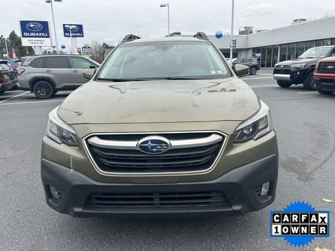 Used 2020 Subaru Outback Premium image 9