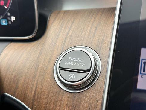 Used 2022 Mercedes-Benz C 300 Sedan image 37