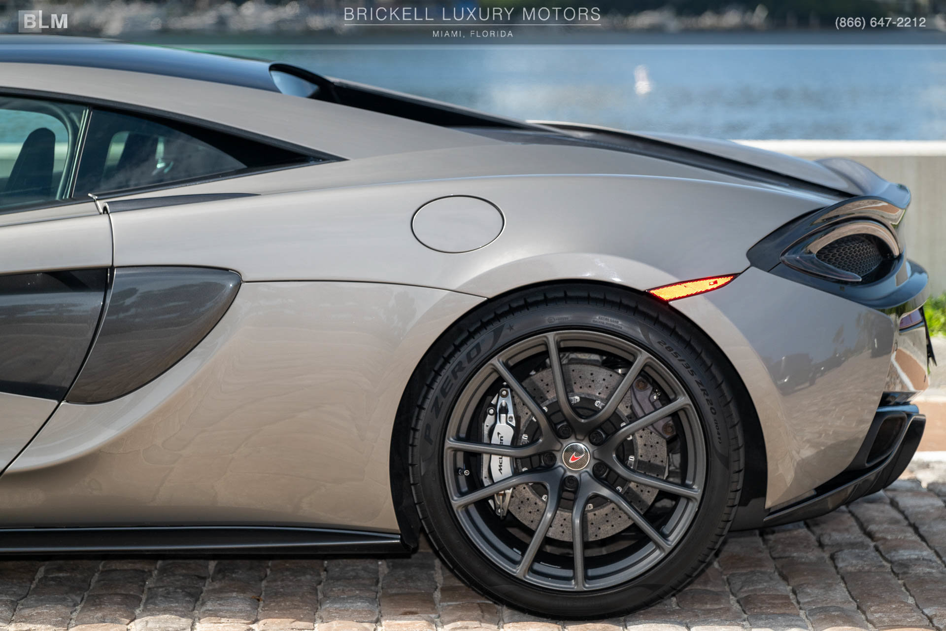 Used 2018 McLaren 570S Coupe RWD image 48