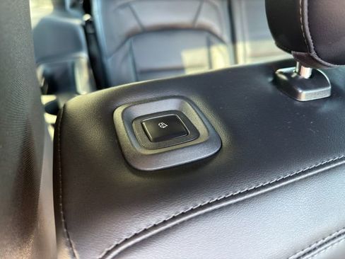 Used 2025 Lincoln Navigator Reserve w/ Jet Appearance Package image 14